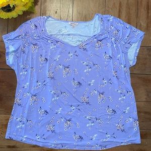 3/$12 Women’s XXL purple floral Juicy Couture shirt